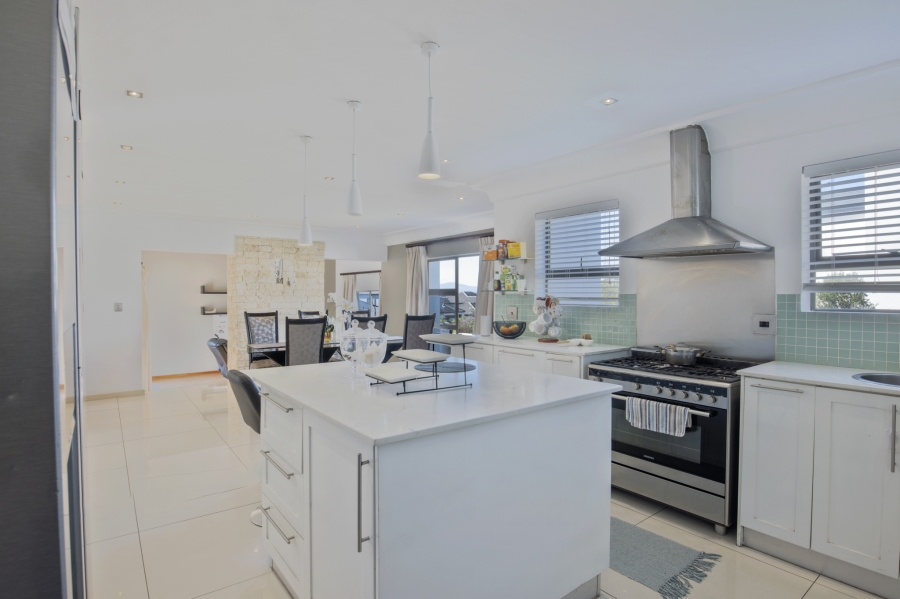 5 Bedroom Property for Sale in Big Bay Western Cape